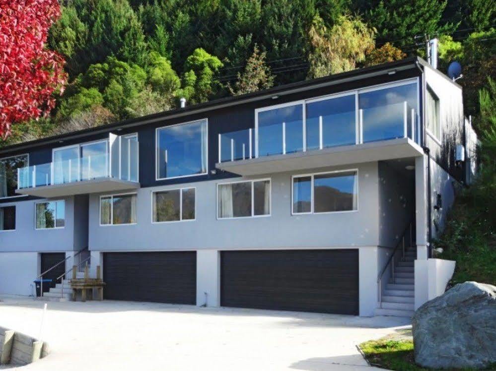 Gemini Lakeview Villa Queenstown Exterior photo