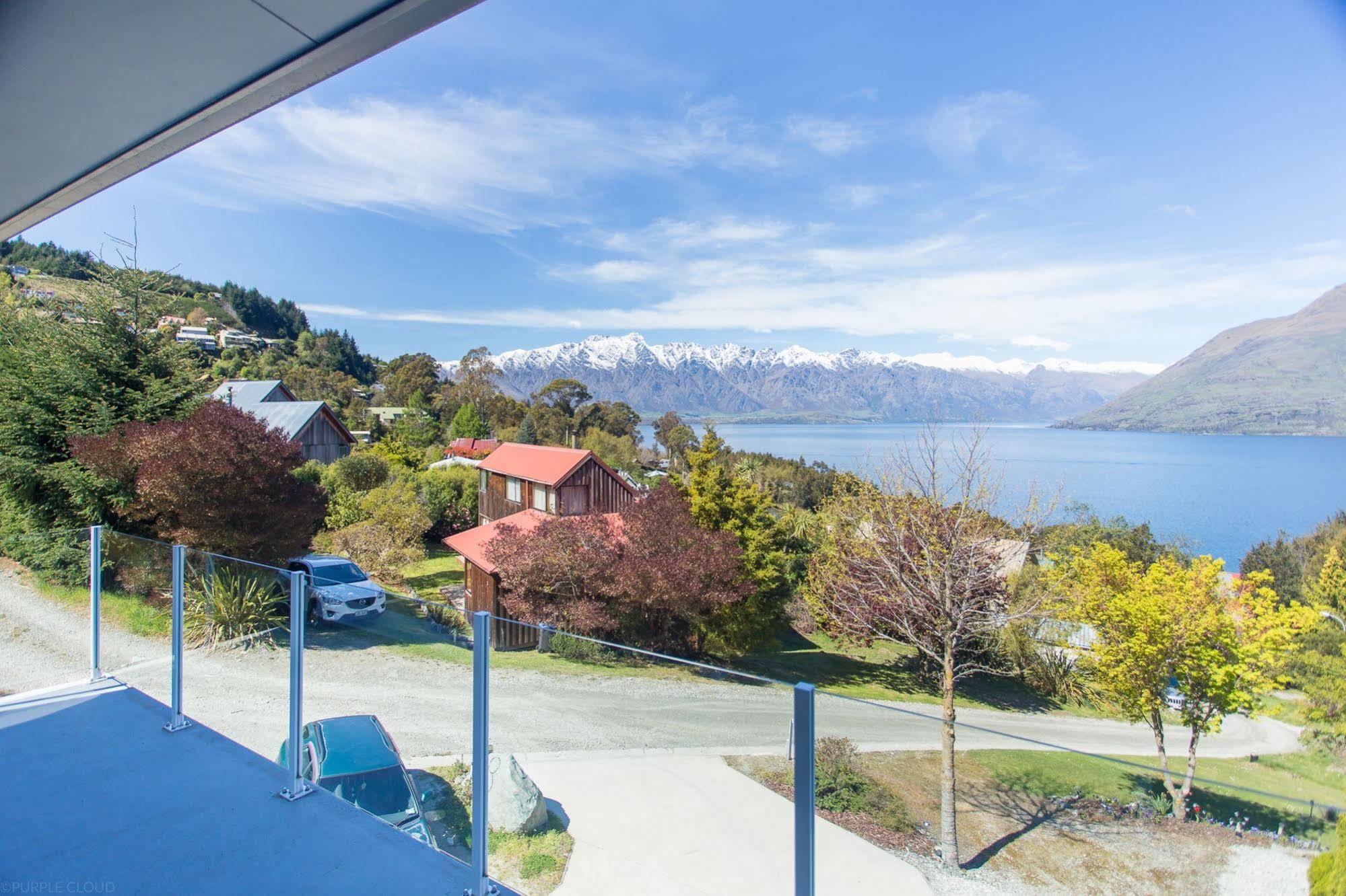 Gemini Lakeview Villa Queenstown Exterior photo